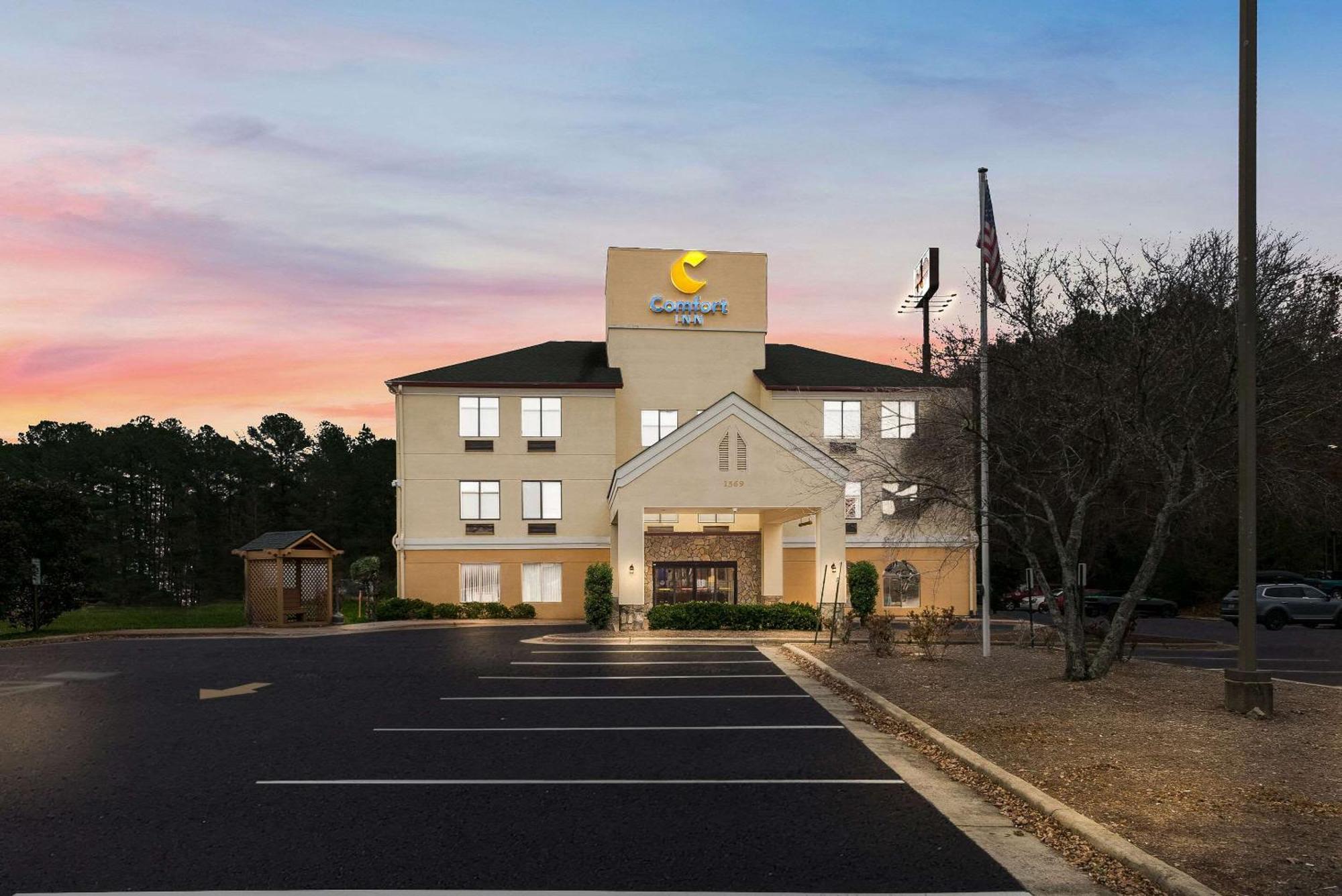 Comfort Inn Fayetteville I-95 Екстер'єр фото