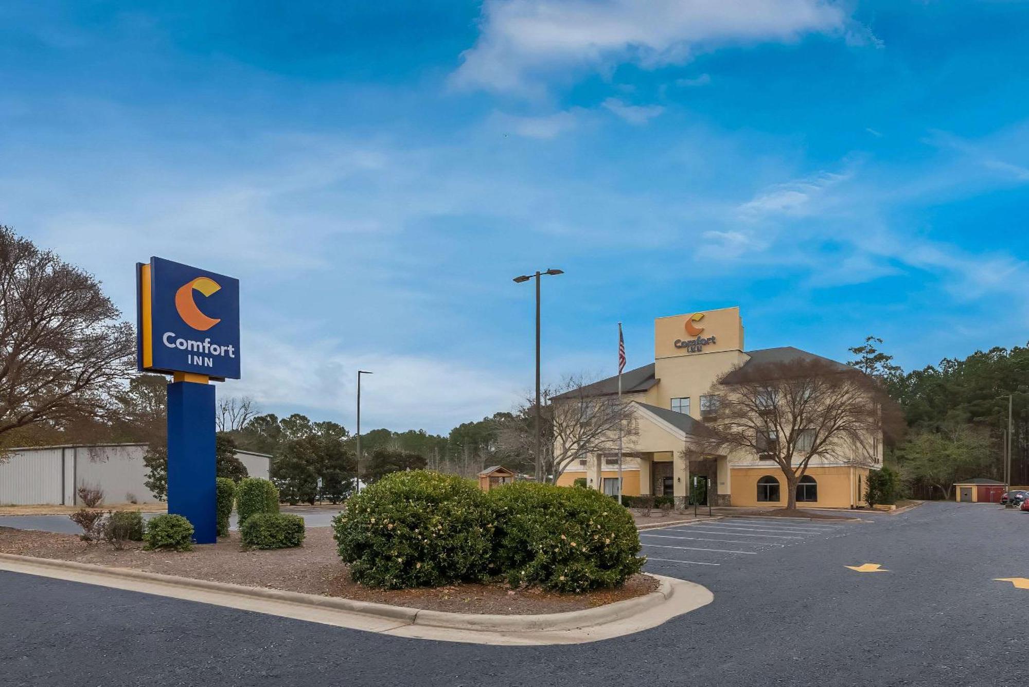 Comfort Inn Fayetteville I-95 Екстер'єр фото