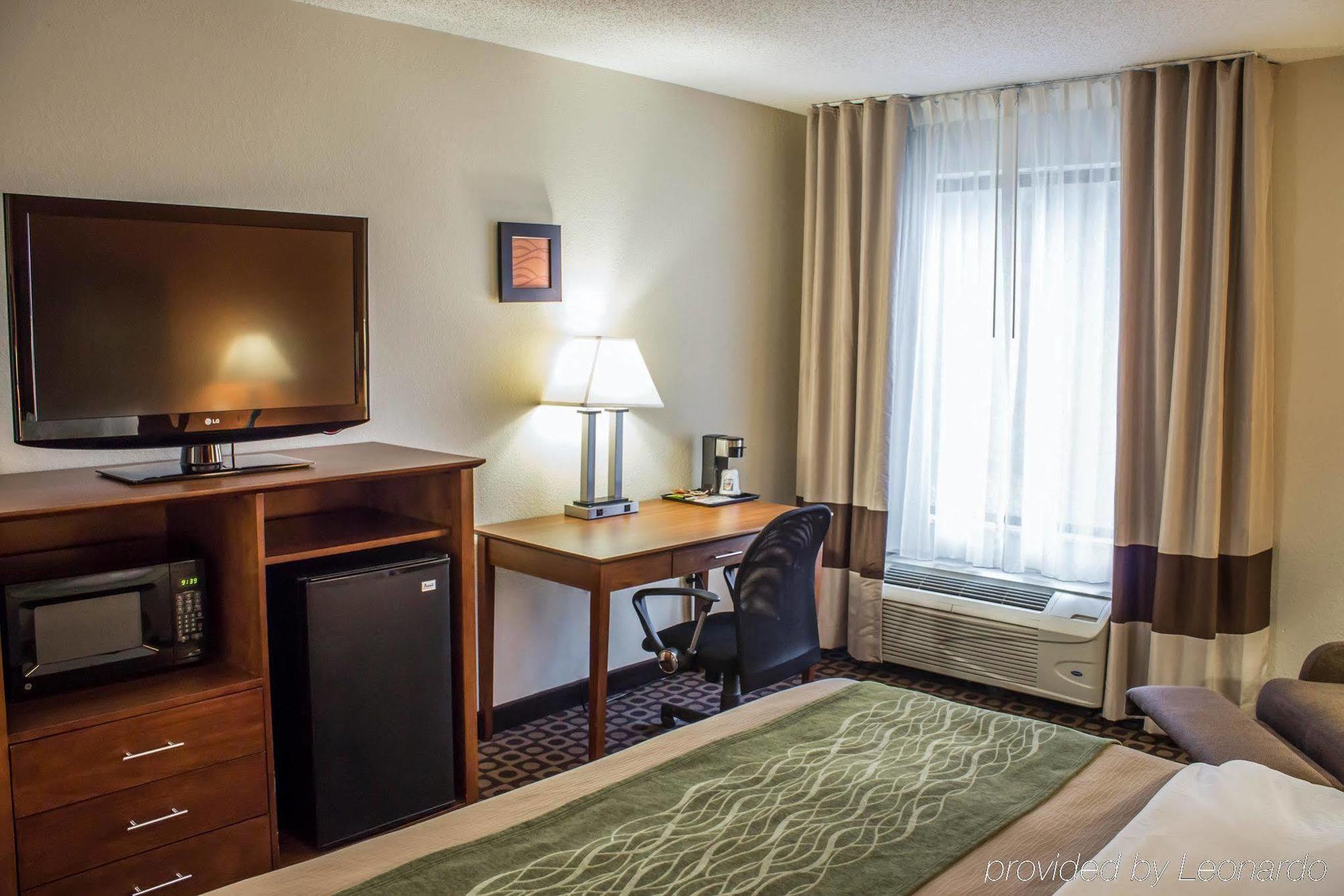 Comfort Inn Fayetteville I-95 Екстер'єр фото