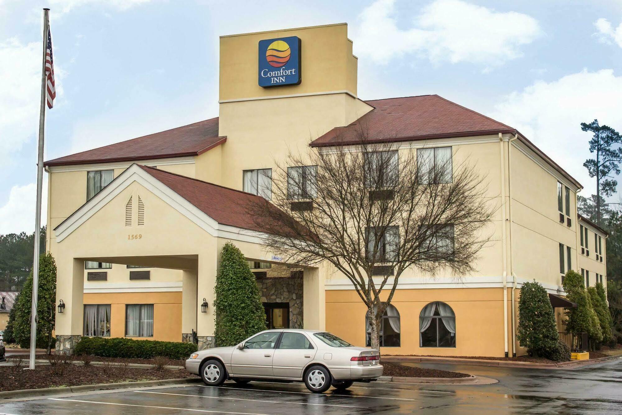 Comfort Inn Fayetteville I-95 Екстер'єр фото