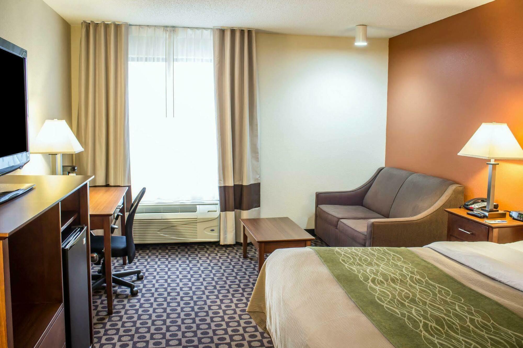 Comfort Inn Fayetteville I-95 Екстер'єр фото