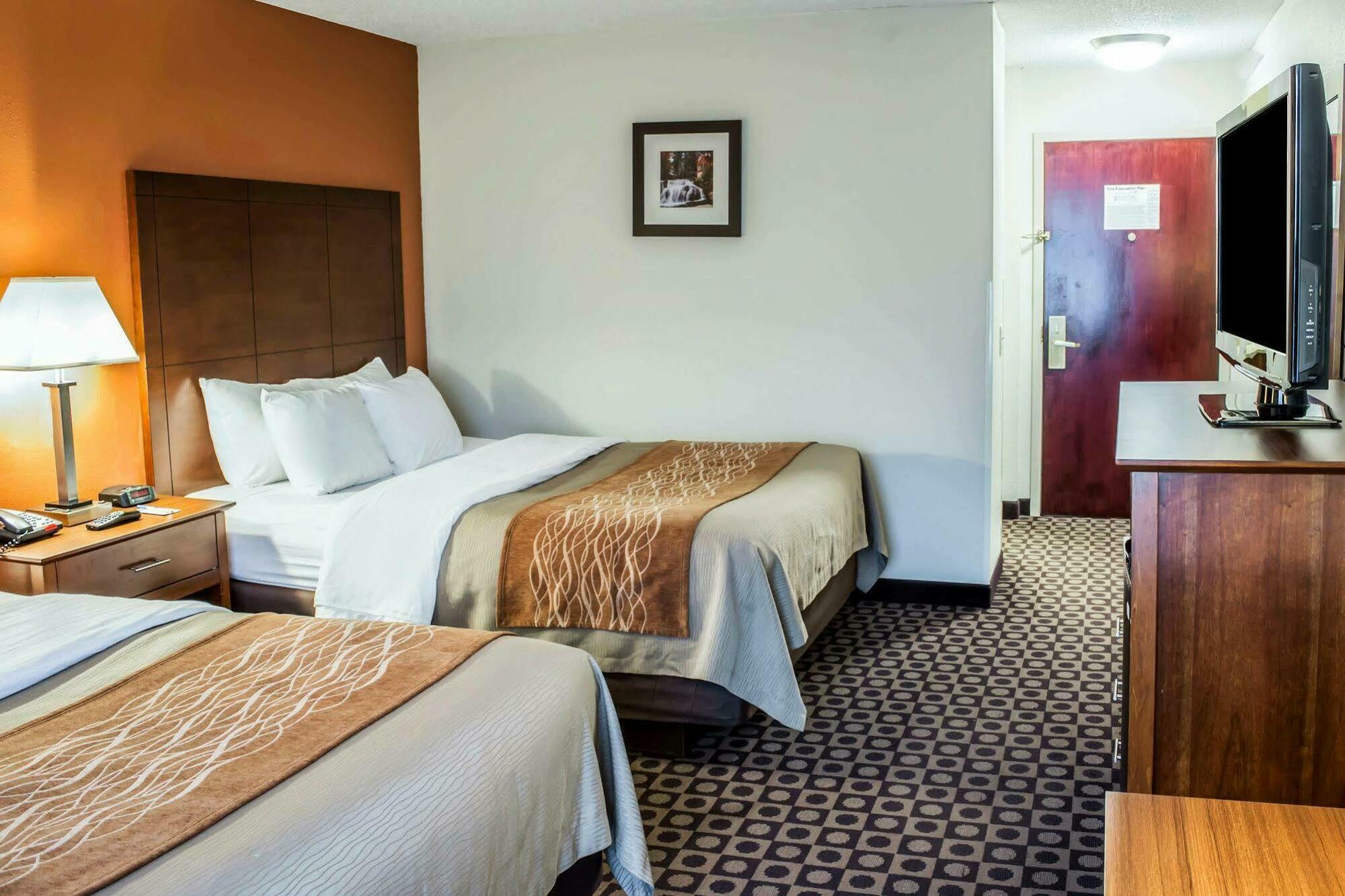 Comfort Inn Fayetteville I-95 Екстер'єр фото